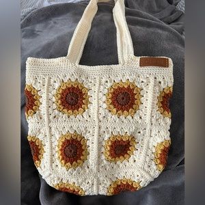 Knitted purse